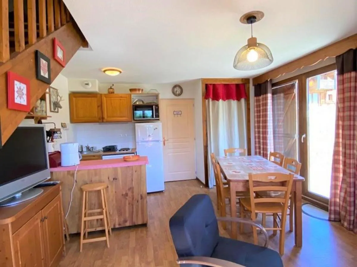 Chalet Mitoyen 3 Pieces Avec Local Ski Et Parking Gratuit - Fr-1-504-3 Le Devoluy 0*,